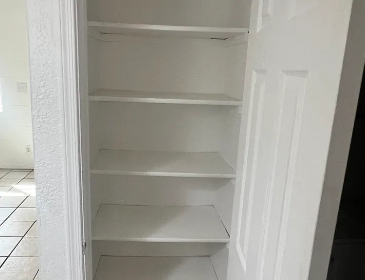 3245 W Jefferson St #4 — Photo 8