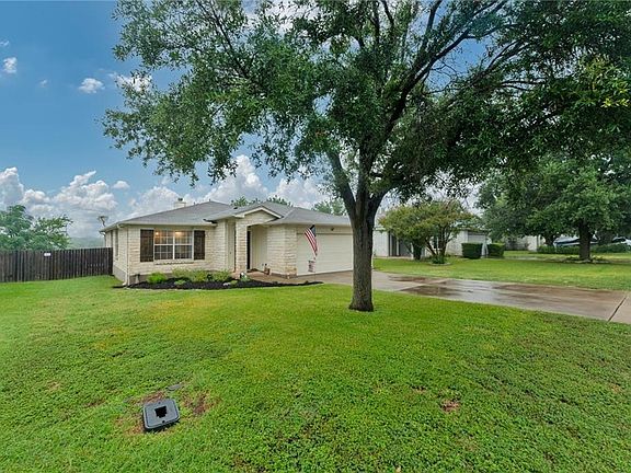 2nd image of 1407 Cedar Hills Blvd
