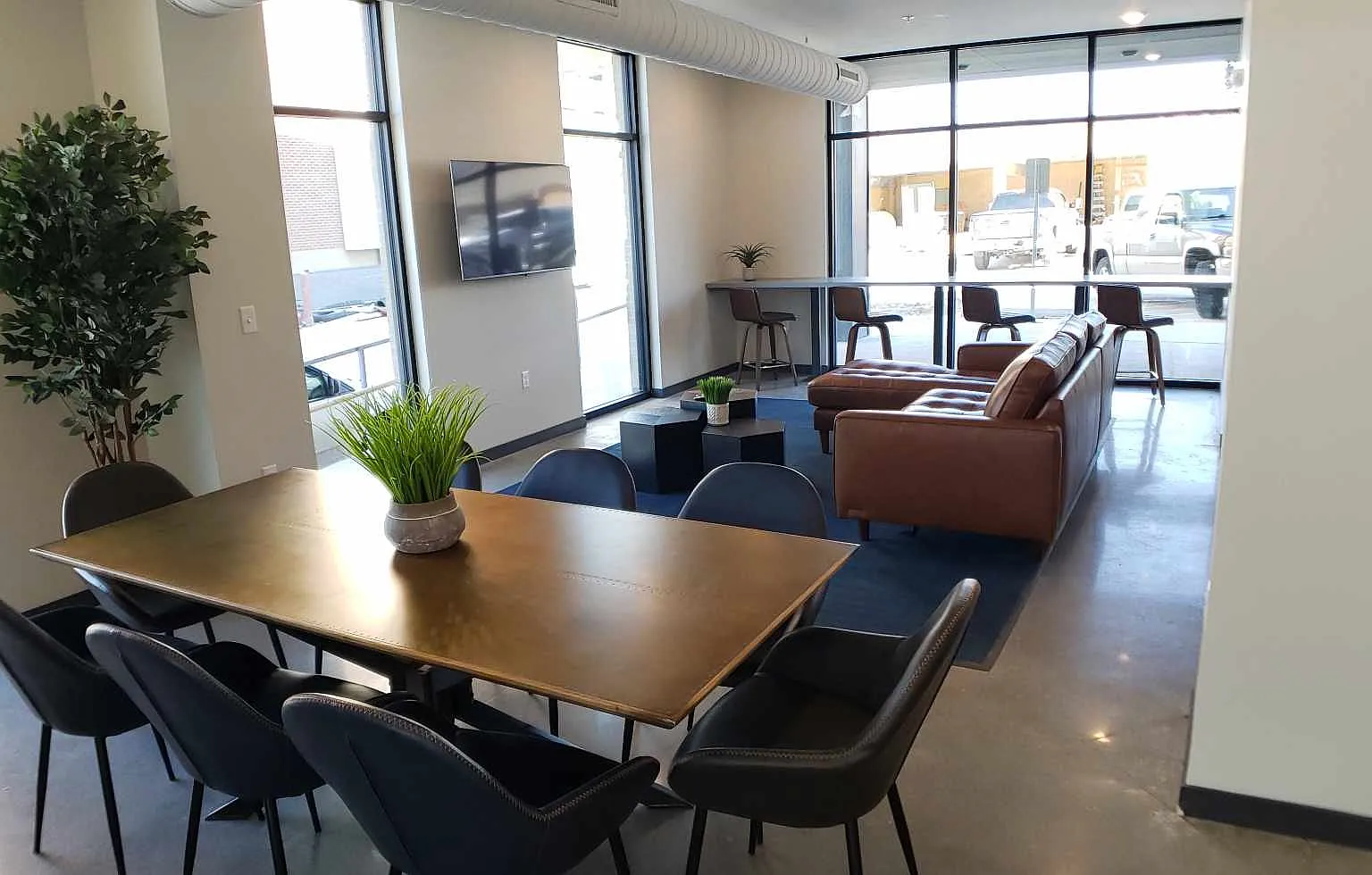 The Traveler Apartments — Photo 2