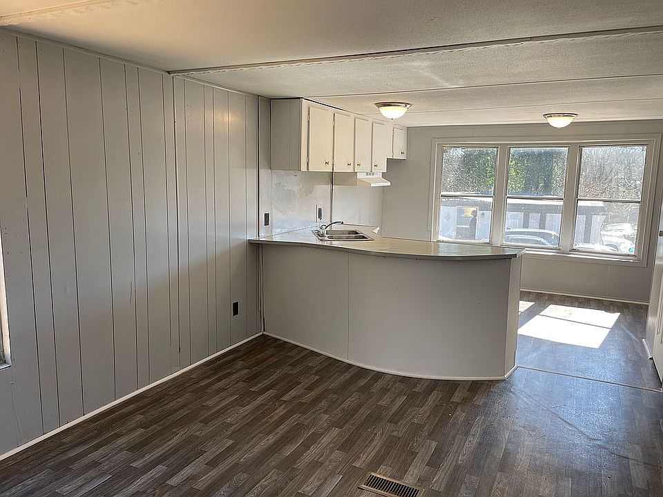 1st image of 125 Bowers Ct Lot H
