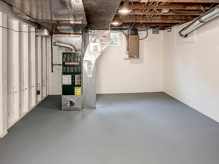 808 W Armour St — Photo 43
