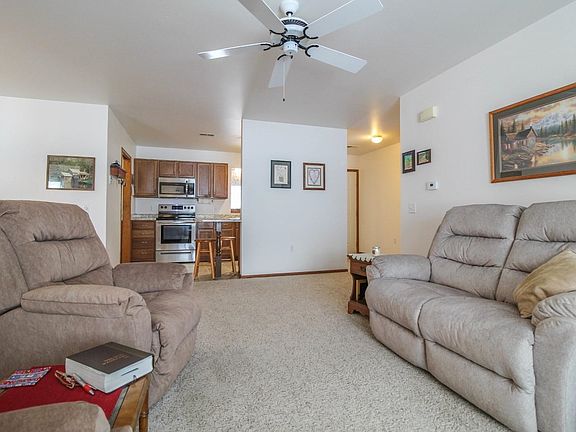 5th image of 105 Buckingham Ct #105