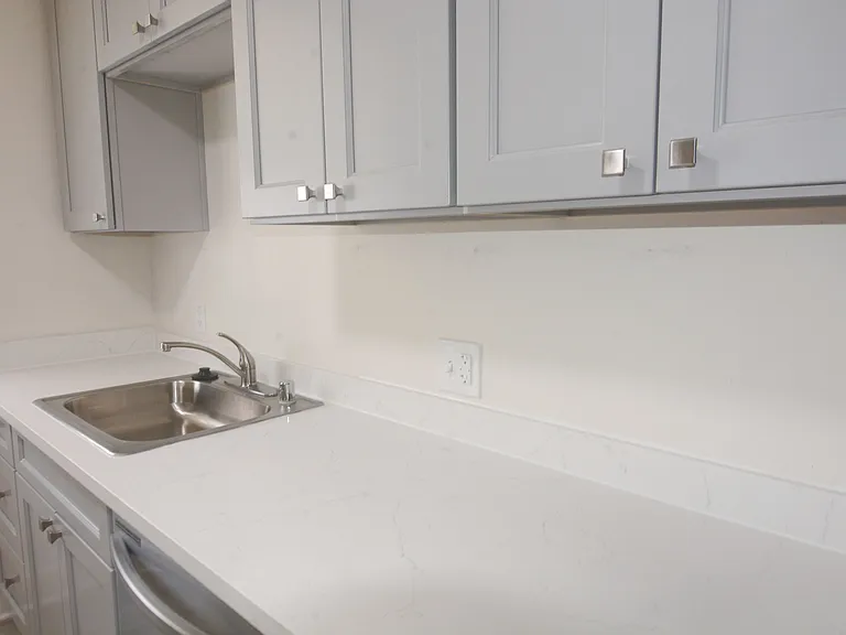1639 E 6th St #1647-A — Photo 14