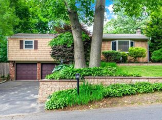 71 Arlington Rd, Ronkonkoma, NY 11779