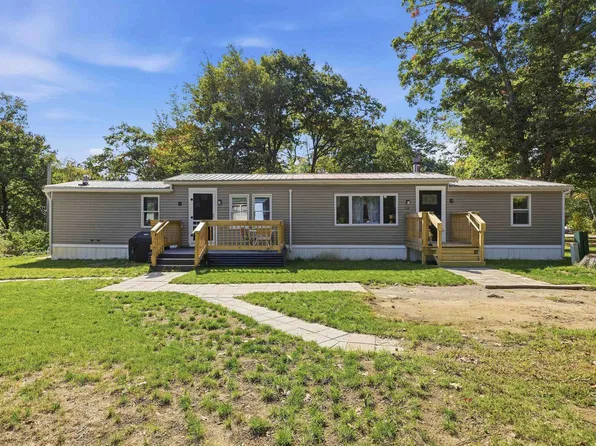 24 Buffy Street, Rochester, NH 03867