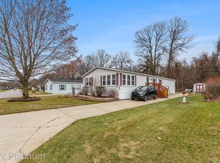 8042 Harbour Dr, Fair Haven, MI