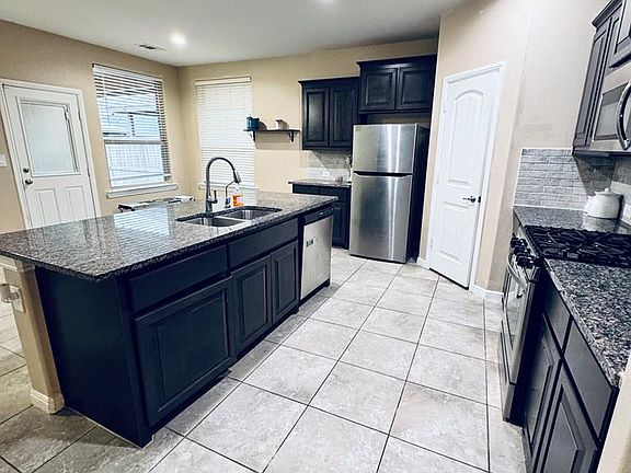 3rd image of 1603 Laguna Meadows Trl