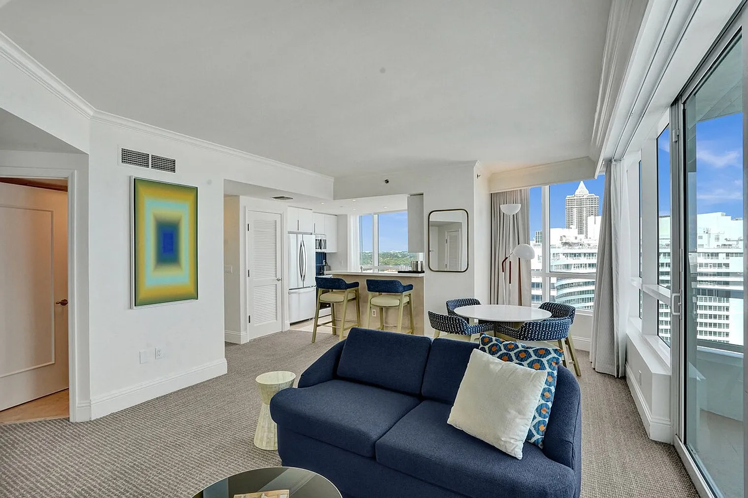 1 bed, 2.0 bath, 1076 sqft, $9,325 — Photo 2