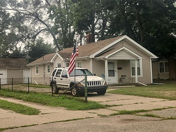 3rd image of 1053 Myrtle Ave