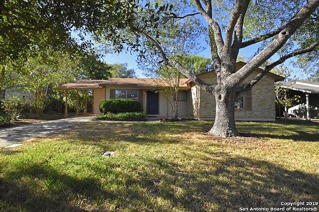1st image of 841 Stonegate Dr