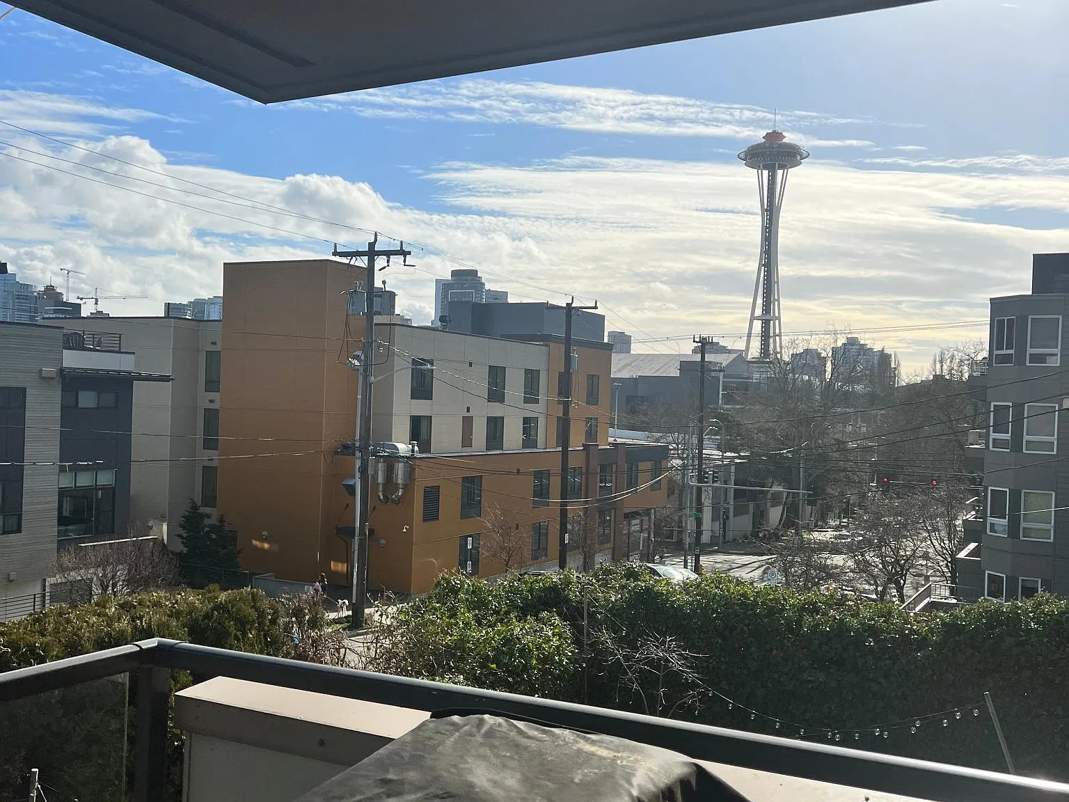 2 bed, 950 sqft, $2,765 — Photo 1