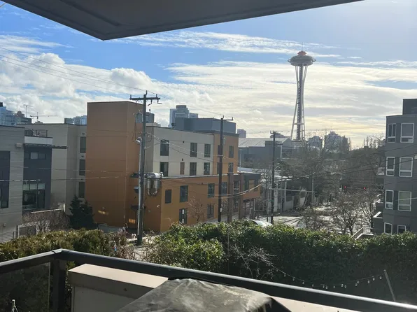 215 Valley St APT 201, Seattle, WA 98109