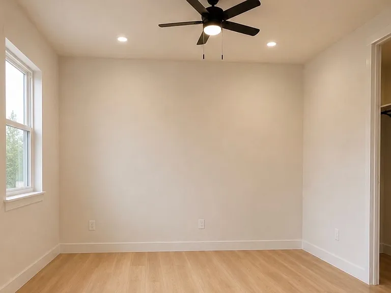 1408 Walter St SE — Photo 5