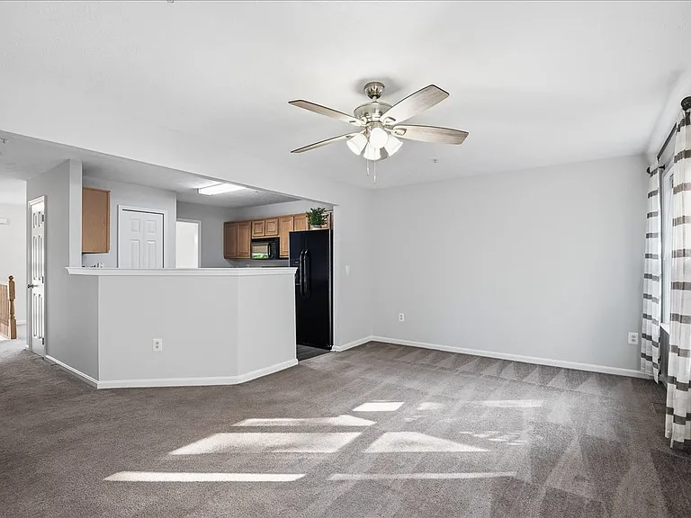 8000 Delores Ct — Photo 15