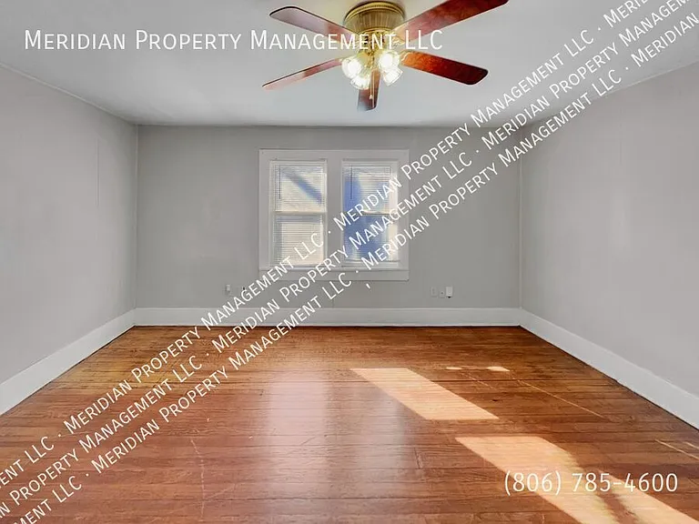2320 20th St — Photo 5