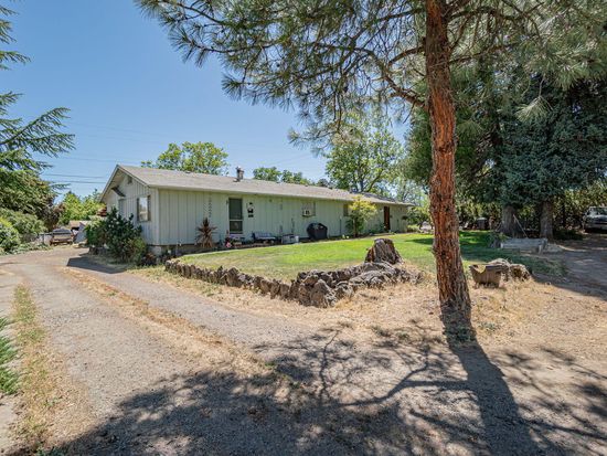 450 Grand Ave, Central Pt, OR 97502