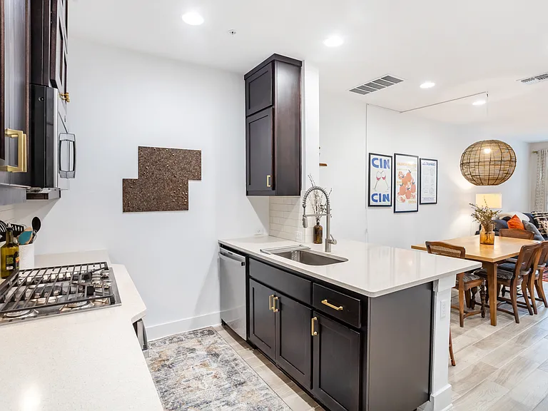 2517 Simond Ave #C — Photo 2