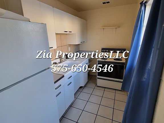 5th image of 1727 E Idaho Ave