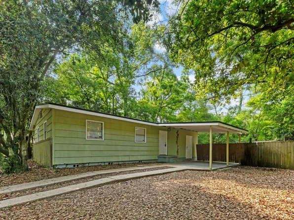 2131 Berkshire Dr, Tallahassee, FL 32304