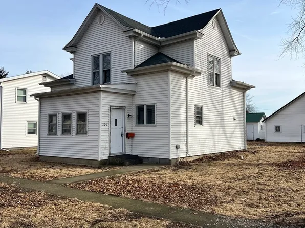 200 E South St, Ellsworth, IL 61737
