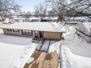 1015 Saint Anthony Dr, De Pere, WI 54115