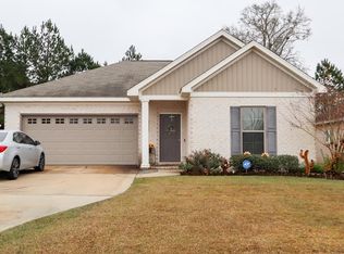 200 Huron Dr, Dothan, AL 36301