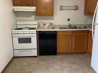 452 S 86th St #452, Milwaukee, WI 53214