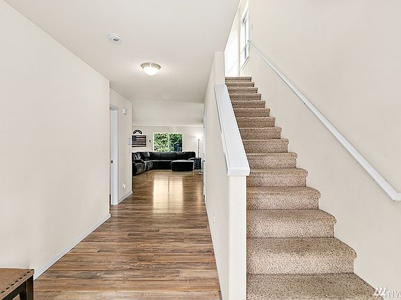 5th image of 4231 E Roosevelt Ave