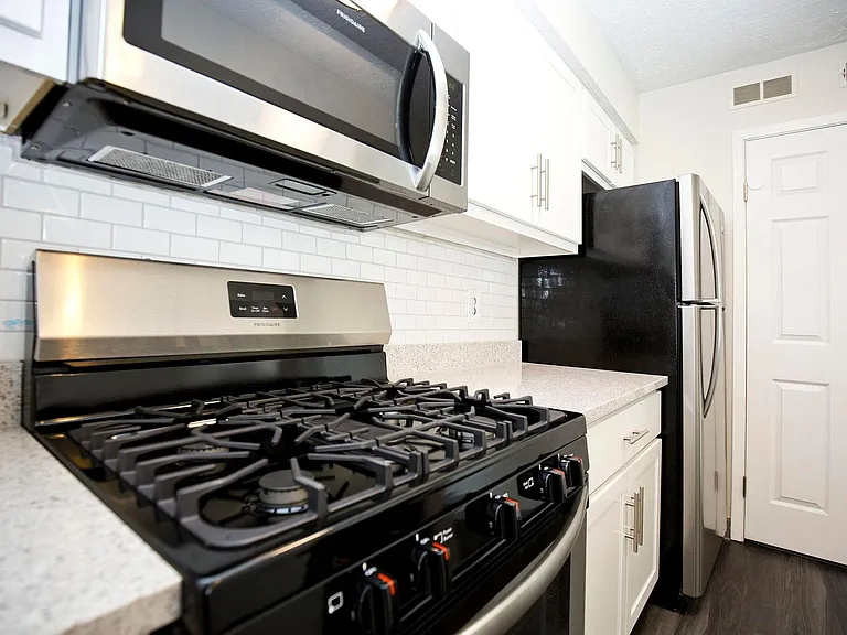 Park Club Townhomes — Photo 45