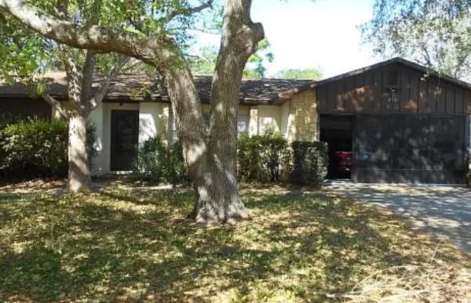 For Rent 3 Bedroom / 2 Bath — Photo 1
