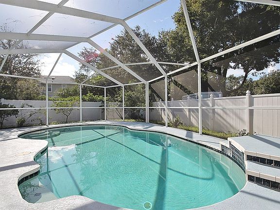 5th image of 124 Gulfwinds Dr E