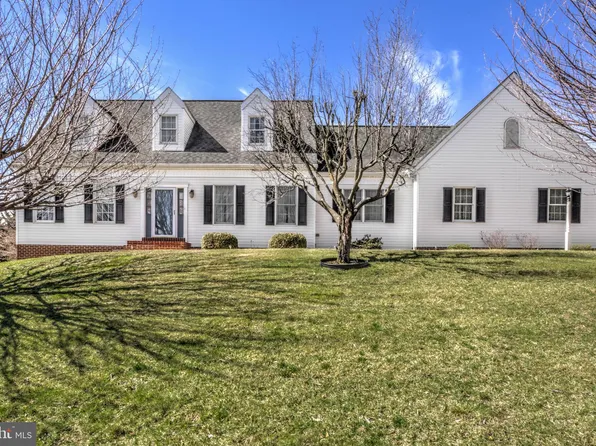 960 Hidden Hollow Dr, Gap, PA 17527