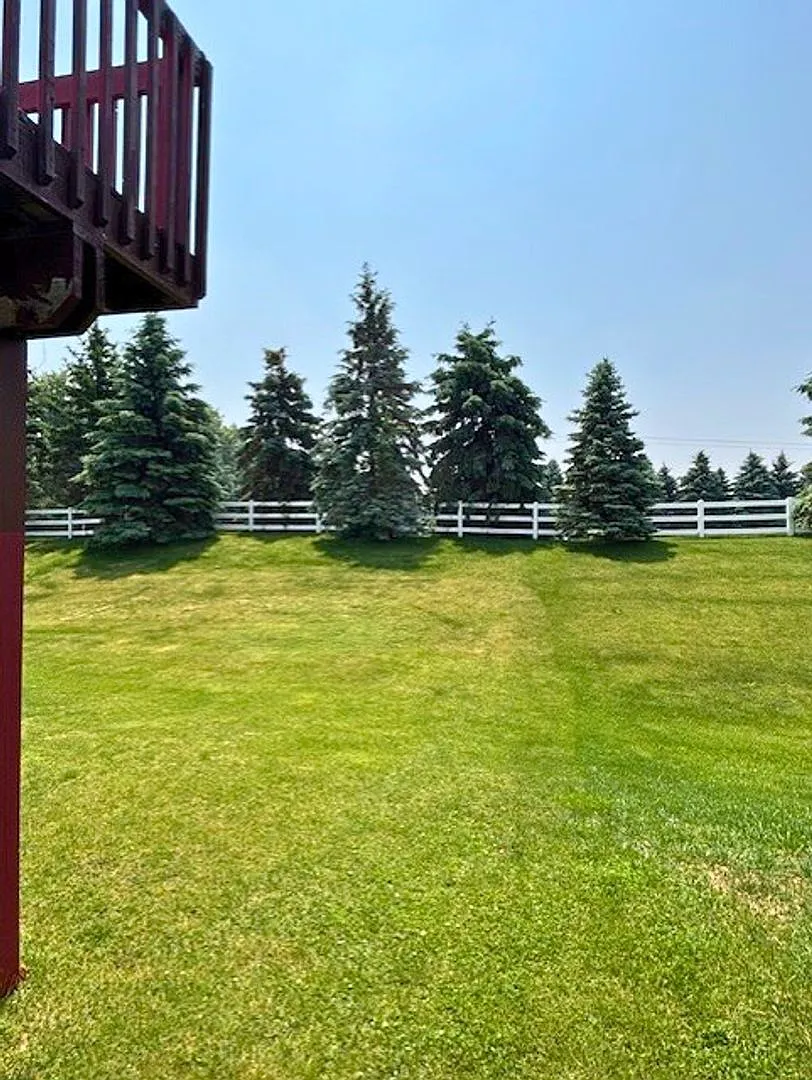 3 bed, 2.0 bath, 2000 sqft, $2,250 — Photo 2