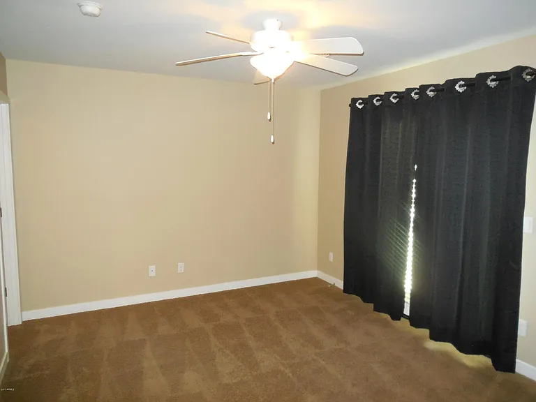 1147 E Cedar St — Photo 23