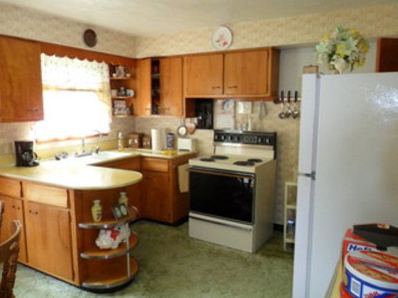 5th image of 35 Grasmere Ave