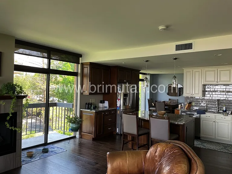 940 S Donner Way #290 — Photo 3