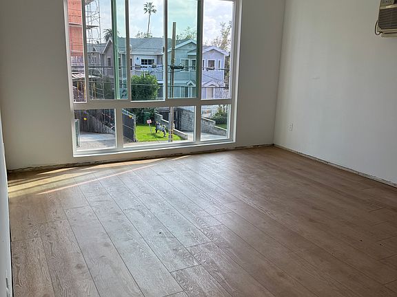 4th image of 175 N Catalina Ave APT 1