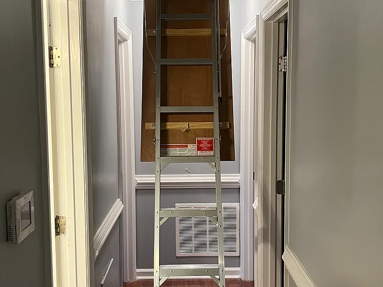2410 Aiken Dr — Photo 17