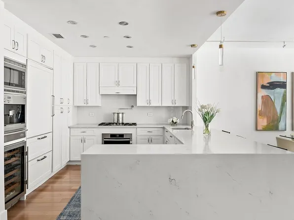 15 W 20th St APT 9A, New York, NY 10011