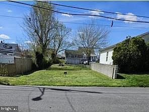 2nd image of 3813 27th St