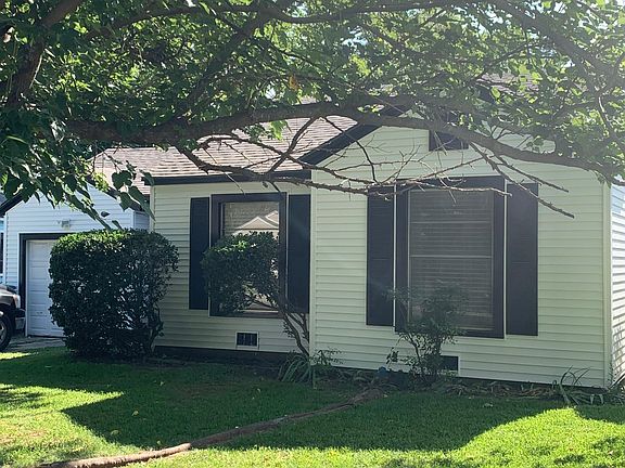 2nd image of 1626 N Ricketts St