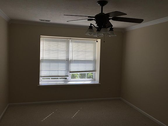 4th image of 105 Robert M Green Dr
