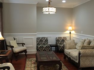 404 39th St, Downers Grove, IL 60515