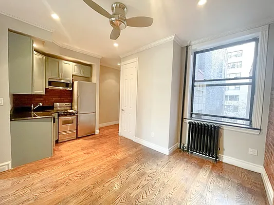 Rented by Nest Seekers International | media 6