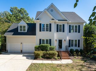 135 Southwold Dr, Cary, NC 27519