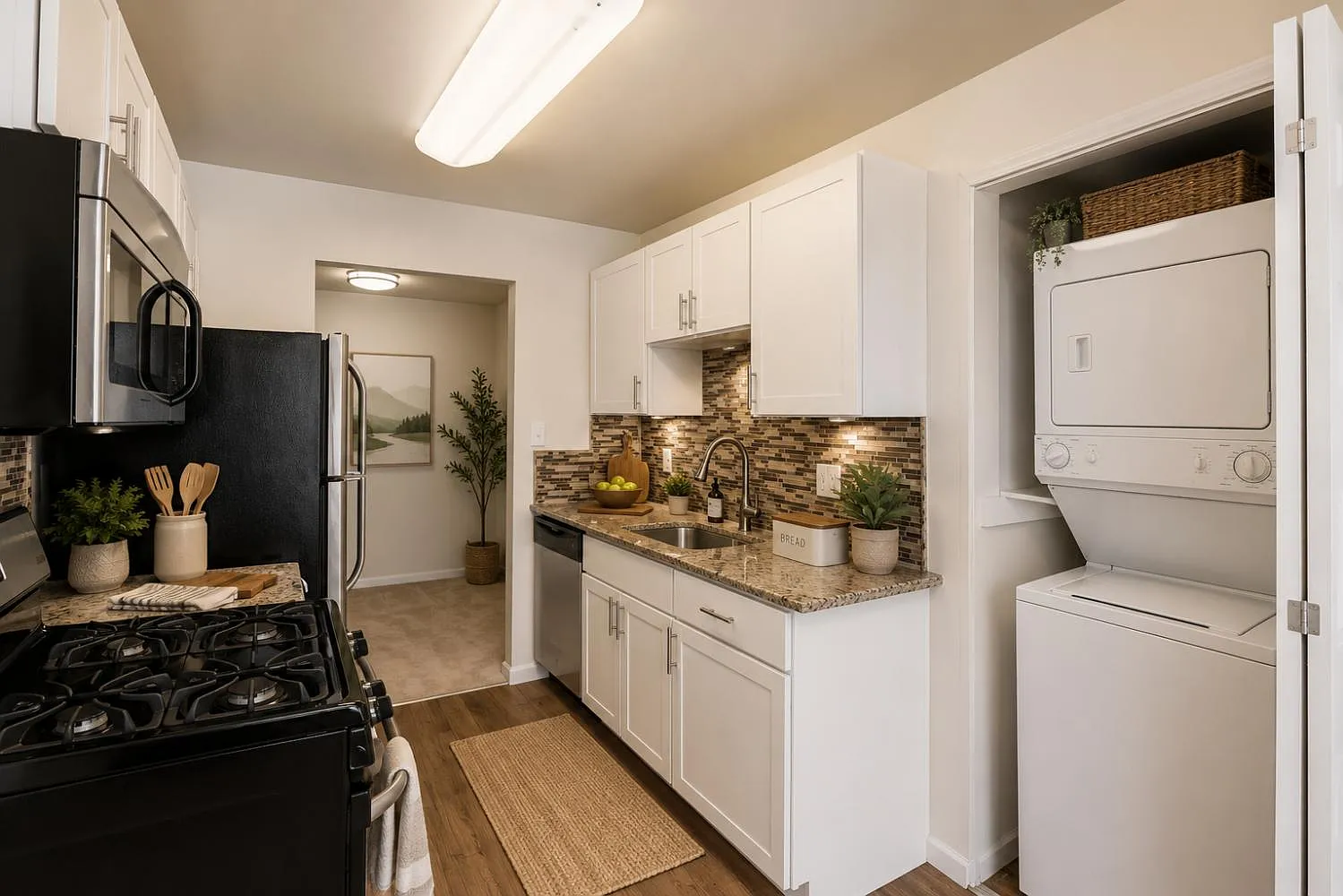 Chesapeake Glen Apartment Homes — Photo 4