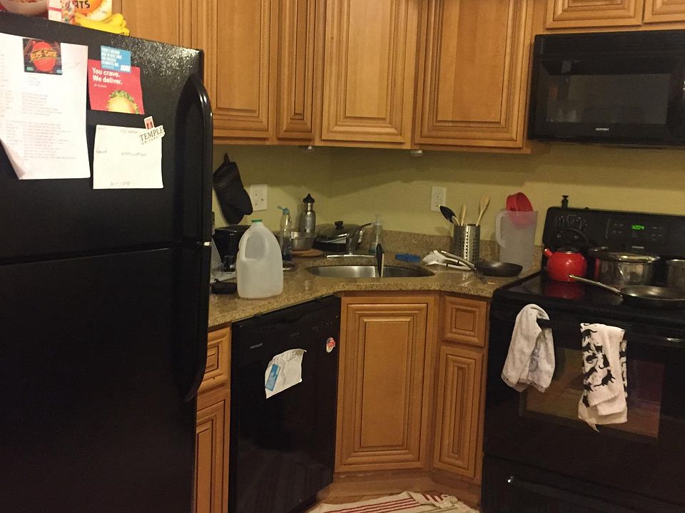 1st image of 1536 W Diamond St APT A