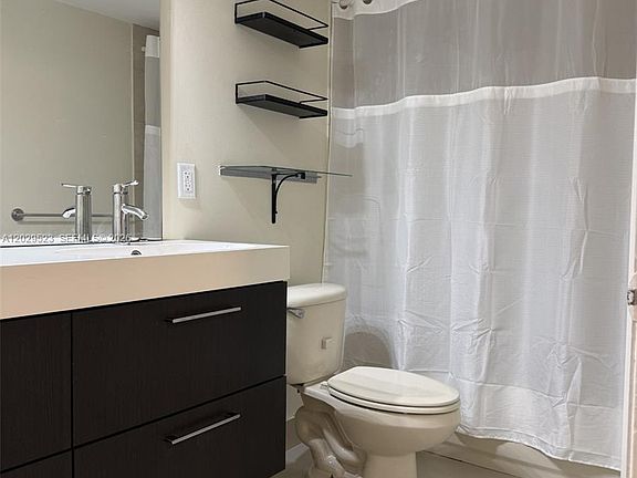 4th image of 8225 Lake Dr APT 107