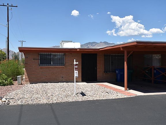 2nd image of 3301 E Navajo Pl