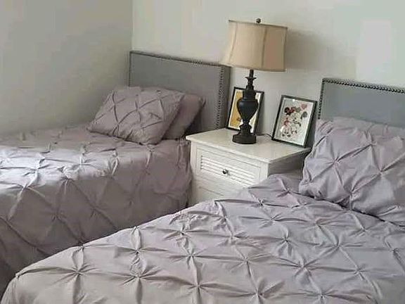 5th image of 612 MONROE CIRCLE